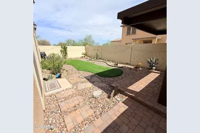 18293 N Clarence Lane, Maricopa, AZ 85138 - Photo 11