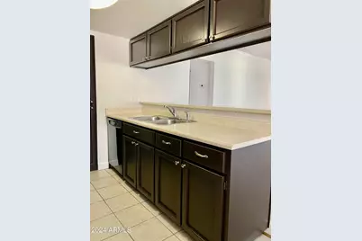 2228 E Campbell Avenue #Apt 209, Phoenix, AZ 85016 - Photo 5