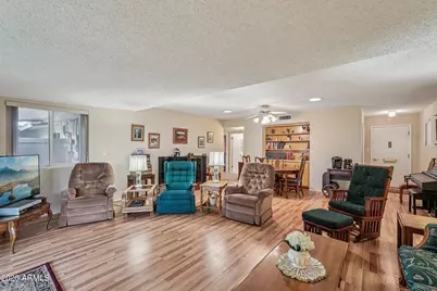 10411 W Clair Drive, Sun City, AZ 85351 - Photo 7