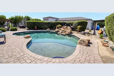 16645 W Papago Street, Goodyear, AZ 85338 - Photo 9