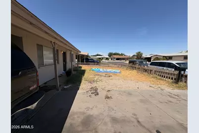 5826 N 70th Avenue, Glendale, AZ 85303 - Photo 3