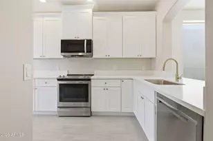 1049 E Susan Ln, Tempe, AZ 85288 - Photo 7