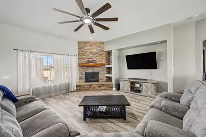 21316 W Galvin Street, Wittmann, AZ 85361 - Photo 9
