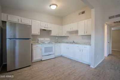 2115 W Devonshire Avenue # 5, Phoenix, AZ 85015 - Photo 5