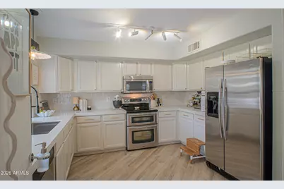 2524 W Hedgehog Place, Phoenix, AZ 85085 - Photo 13