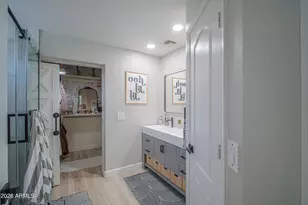 2524 W Hedgehog Pl, Phoenix, AZ 85085 - Photo 43