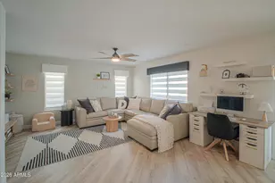 2524 W Hedgehog Pl, Phoenix, AZ 85085 - Photo 17