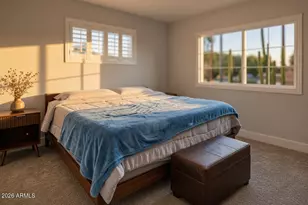 702 E Desert Park Ln, Phoenix, AZ 85020 - Photo 5