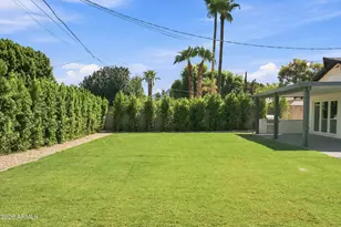 702 E Desert Park Ln, Phoenix, AZ 85020 - Photo 13
