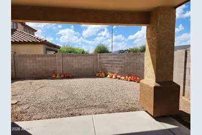 5830 S 11th Drive, Phoenix, AZ 85041 - Photo 9