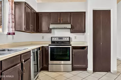 876 S Nebraska Street #10, Chandler, AZ 85225 - Photo 3