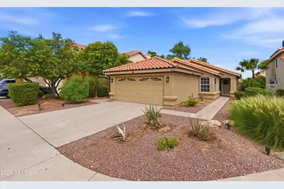 3220 E Sierra Street, Phoenix, AZ 85028 - Photo 1