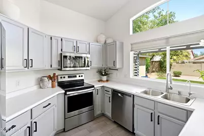 3220 E Sierra Street, Phoenix, AZ 85028 - Photo 9