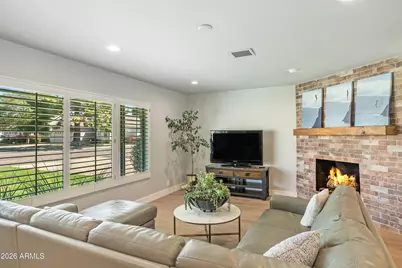 3229 E Montecito Avenue, Phoenix, AZ 85018 - Photo 17