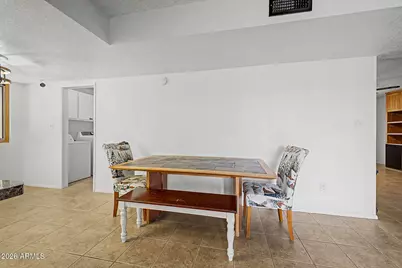 8539 N 104th Avenue, Peoria, AZ 85345 - Photo 9