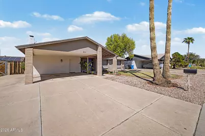 2816 W Villa Maria Drive, Phoenix, AZ 85053 - Photo 49