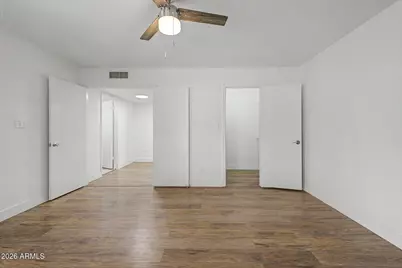 2816 W Villa Maria Drive, Phoenix, AZ 85053 - Photo 33