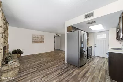 9004 E Grandview Drive, Mesa, AZ 85207 - Photo 7