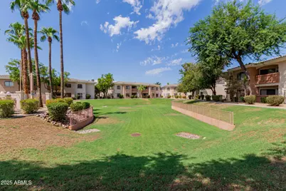 10030 W Indian School Road #111, Phoenix, AZ 85037 - Photo 31