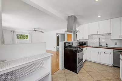 410 W Parkway Boulevard, Tempe, AZ 85281 - Photo 11