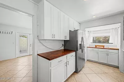 410 W Parkway Boulevard, Tempe, AZ 85281 - Photo 15