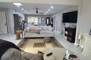 9325 W Arrowhead Dr W, Sun City, AZ 85351 - Photo 7