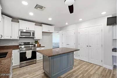 686 W 22nd Avenue, Apache Junction, AZ 85120 - Photo 11