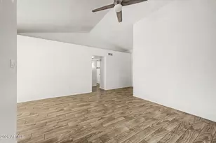 5614 W Buffalo St, Chandler, AZ 85226 - Photo 9