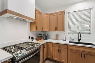 2420 E Darrel Rd, Phoenix, AZ 85042 - Photo 15