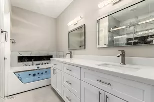 9635 E Sutton Dr, Scottsdale, AZ 85260 - Photo 21