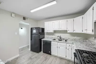 2816 W Marshall Avenue, Phoenix, AZ 85017 - Photo 11