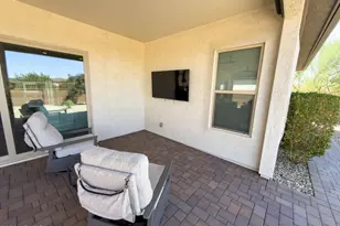 39318 N Trajen Pl, San Tan Valley, AZ 85140 - Photo 31