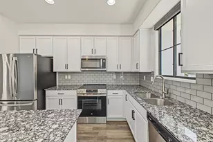 2090 S Dorsey Ln, Tempe, AZ 85282 - Photo 15