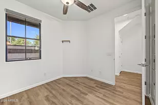 2090 S Dorsey Ln, Tempe, AZ 85282 - Photo 5