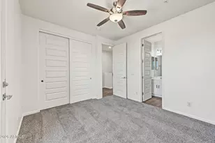 2090 S Dorsey Ln, Tempe, AZ 85282 - Photo 33