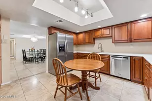 7860 E Camelback Rd, Scottsdale, AZ 85251 - Photo 25