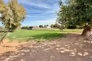 17435 W Maryland Ave, Waddell, AZ 85355 - Photo 31