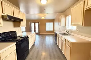 10225 W Windsor Blvd, Glendale, AZ 85307 - Photo 7