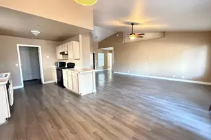 10225 W Windsor Blvd, Glendale, AZ 85307 - Photo 5