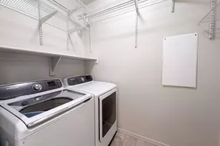 841 E Gary Ln, Phoenix, AZ 85042 - Photo 7