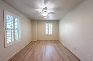 841 E Gary Ln, Phoenix, AZ 85042 - Photo 17