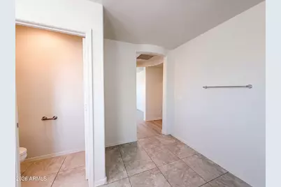 841 E Gary Lane, Phoenix, AZ 85042 - Photo 9