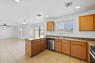 17440 W Caribbean Lane, Surprise, AZ 85388 - Photo 11
