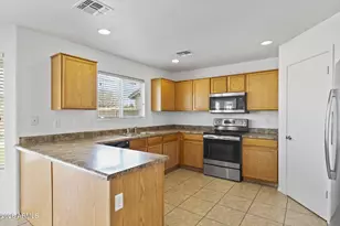 17440 W Caribbean Ln, Surprise, AZ 85388 - Photo 9