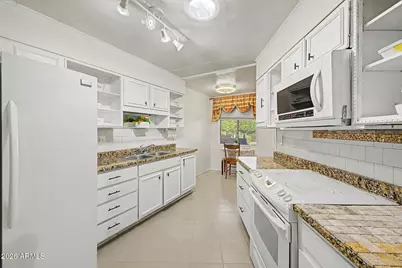 11078 W Coggins Drive, Sun City, AZ 85351 - Photo 11