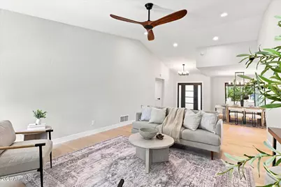 8852 S Lakeshore Drive, Tempe, AZ 85284 - Photo 7