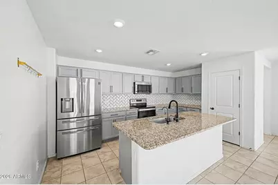 4728 S Riata Street, Gilbert, AZ 85297 - Photo 7