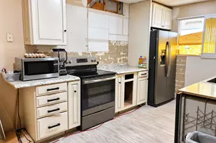 1557 N Fern Cir, Mesa, AZ 85201 - Photo 5