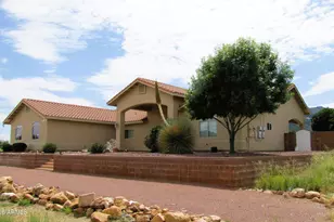 9292 S Lippizan Pl, Hereford, AZ 85615 - Photo 7
