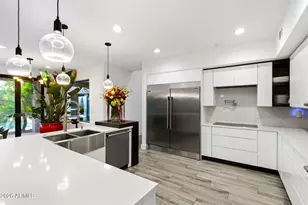 20 E Los Arboles Cir, Tempe, AZ 85284 - Photo 13